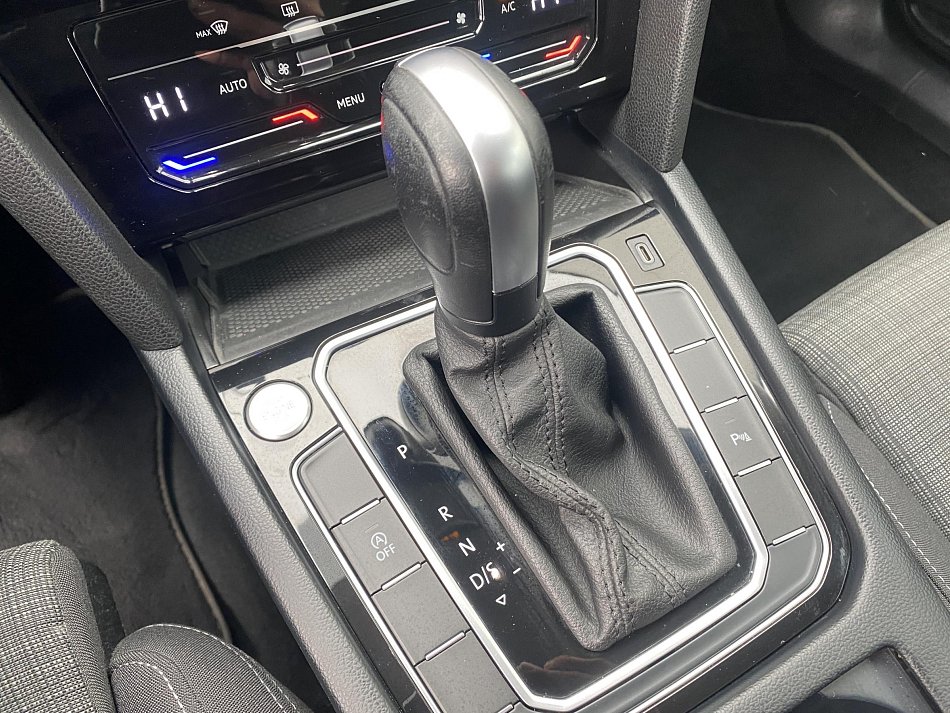 Volkswagen Passat 2.0 TDi 