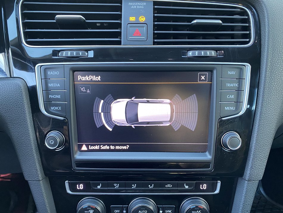 Volkswagen Golf 1.4 TSI 