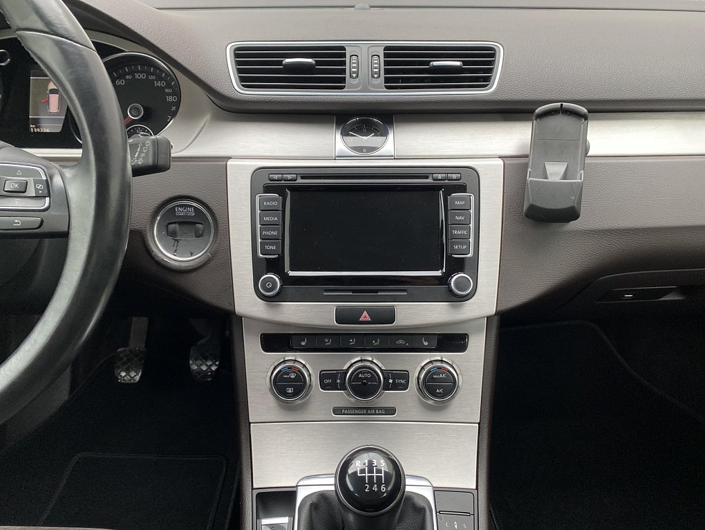 Volkswagen Passat 2.0TSi Highline