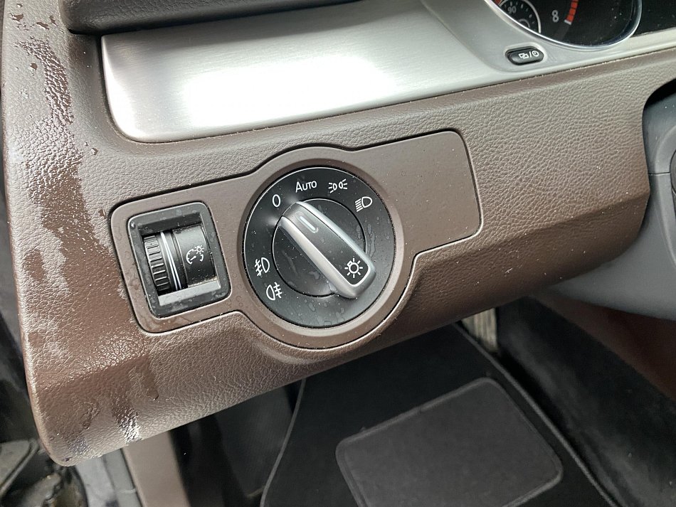 Volkswagen Passat 2.0TSi Highline