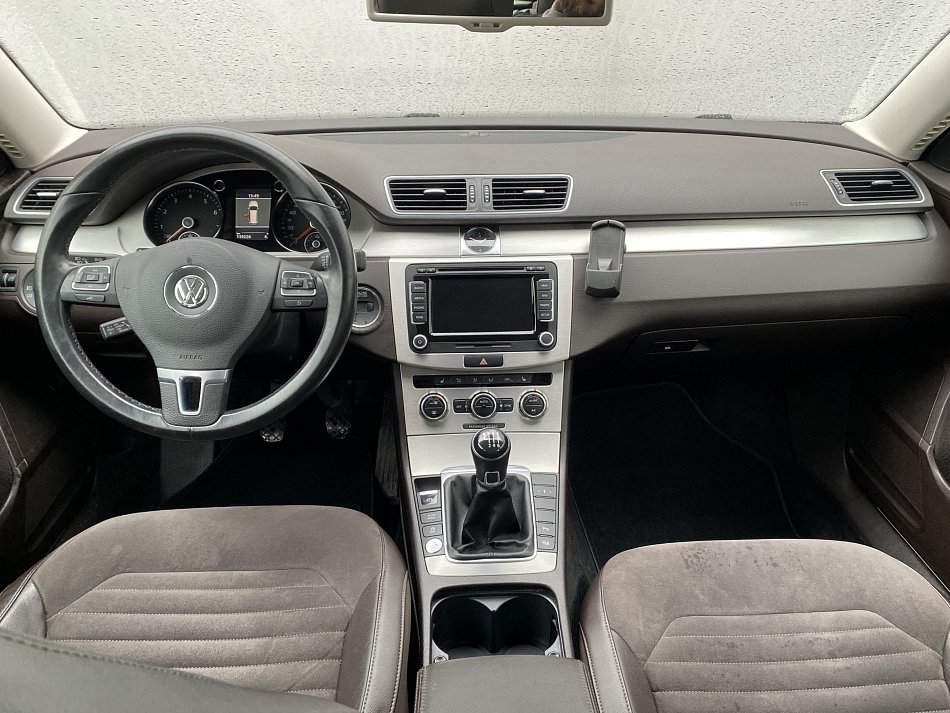 Volkswagen Passat 2.0TSi Highline