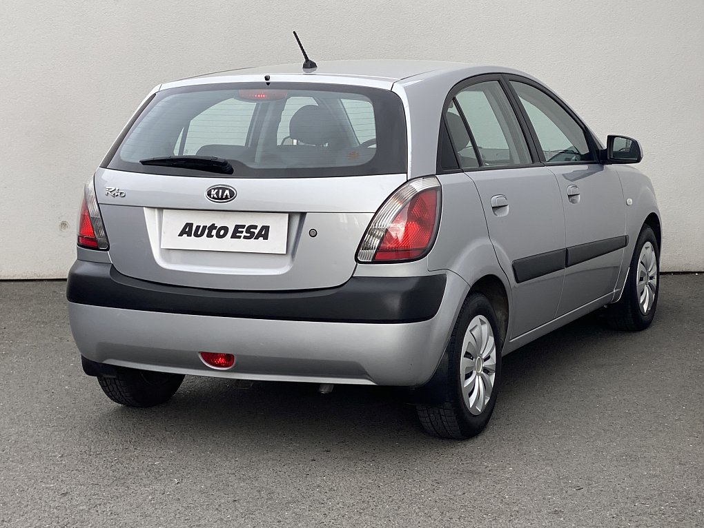 Kia Rio 1.4i 16V 