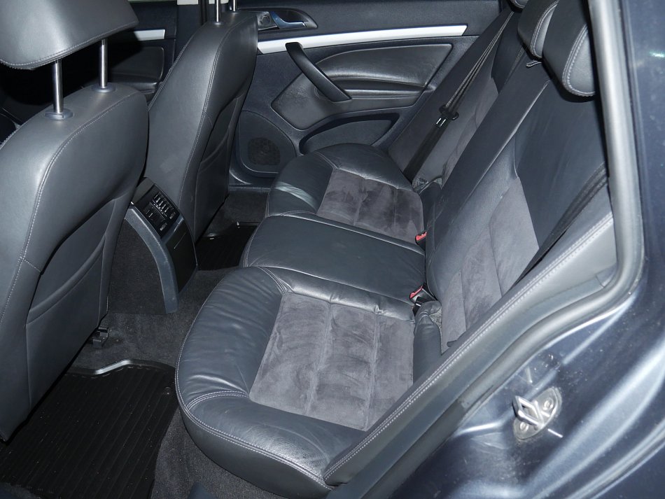 Škoda Octavia II 2.0 TDi  4x4