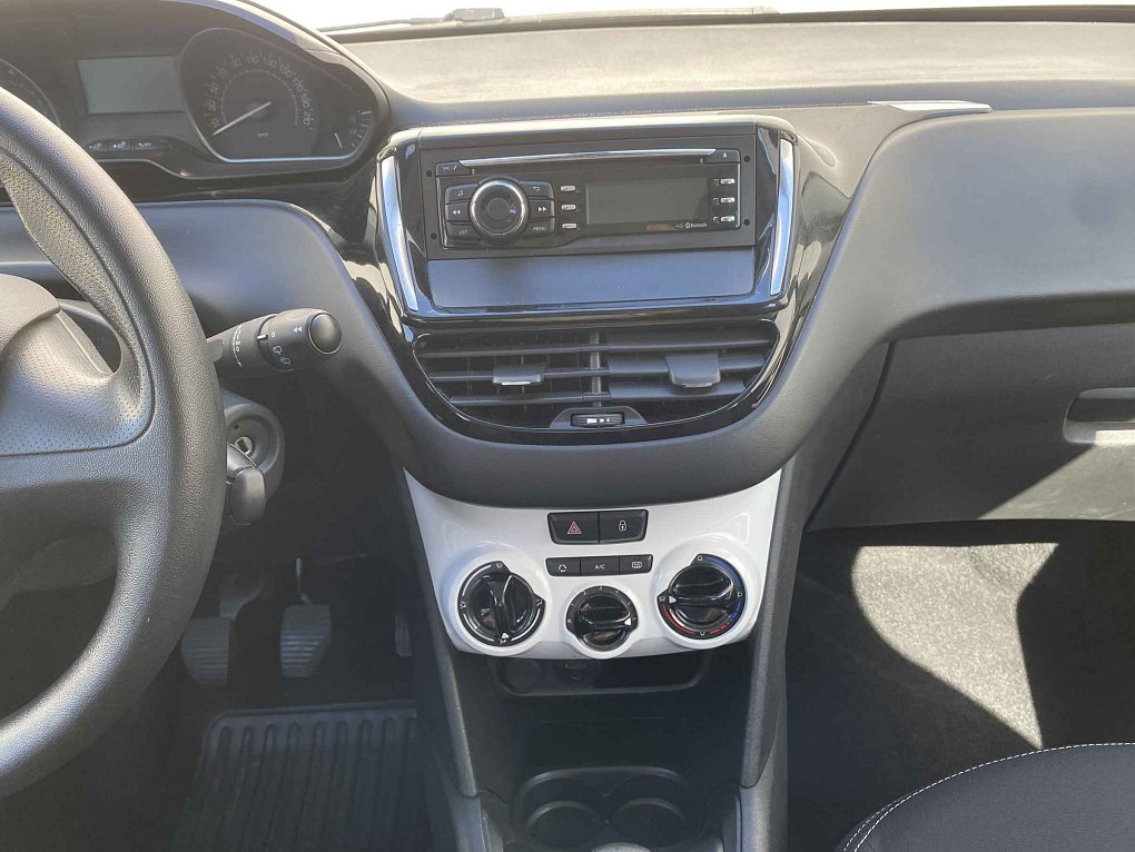 Peugeot 208 1.2 PT 