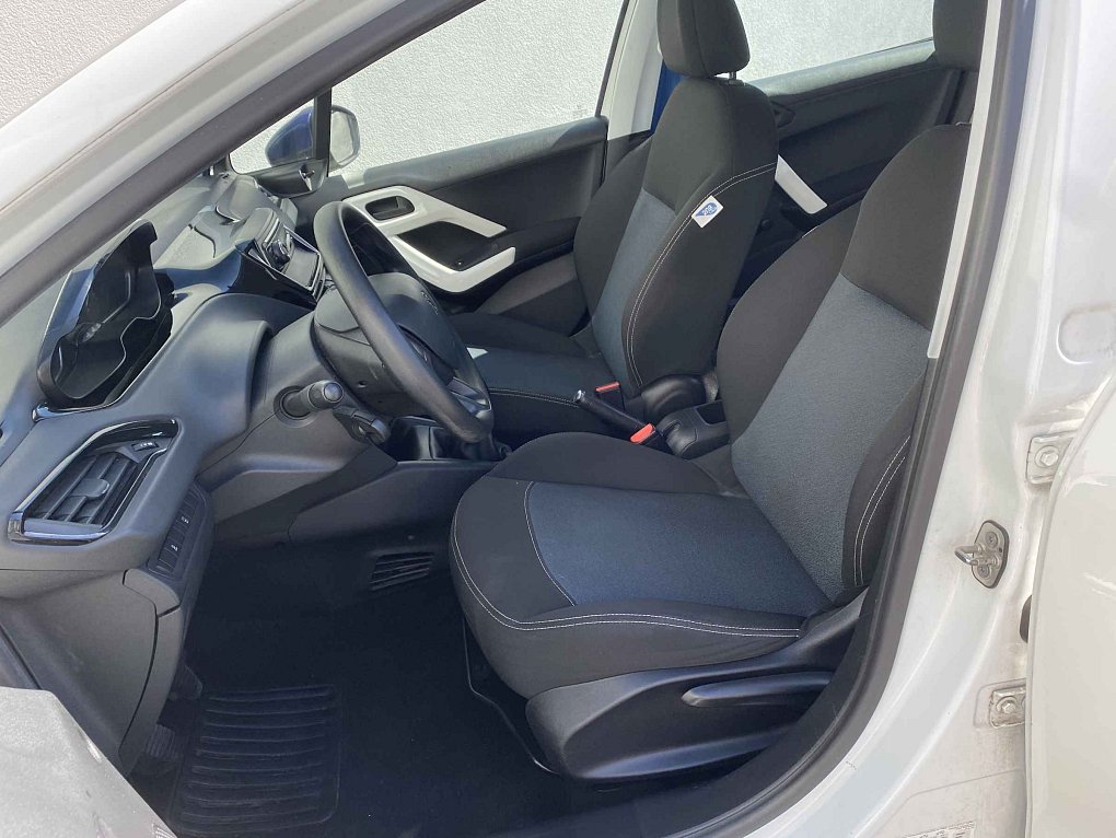 Peugeot 208 1.2 PT 