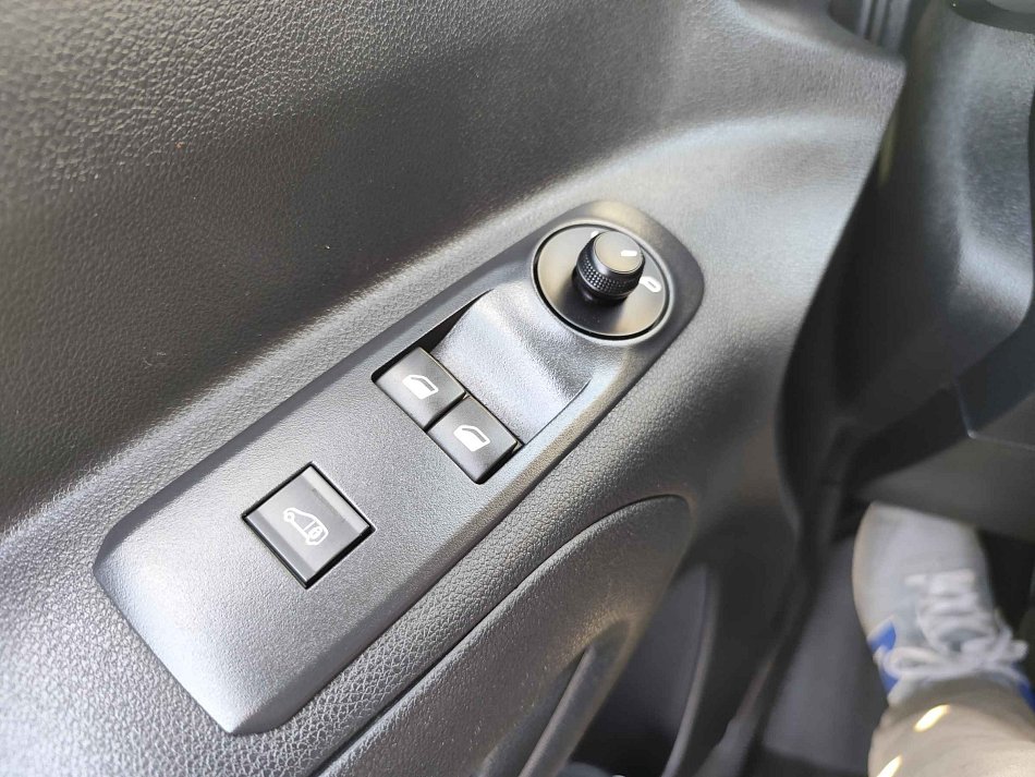 Peugeot Partner 1.5HDi  MAXi DÍLNA