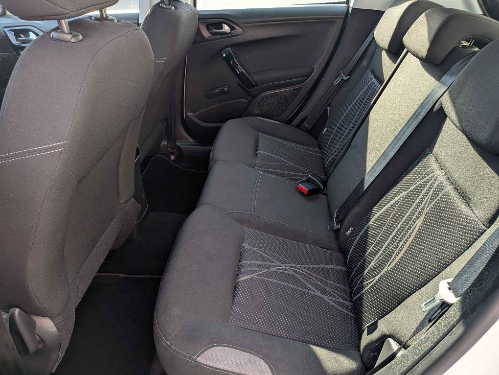 Peugeot 208 1.2 PT 