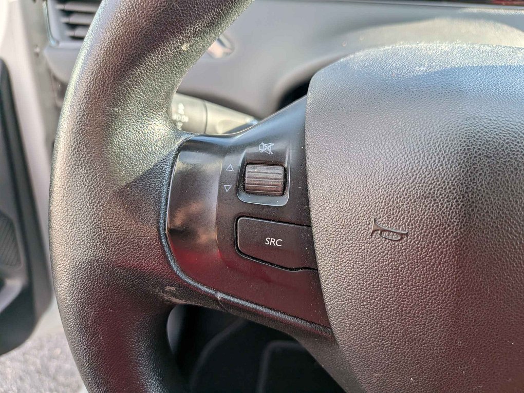 Peugeot 208 1.2 PT 