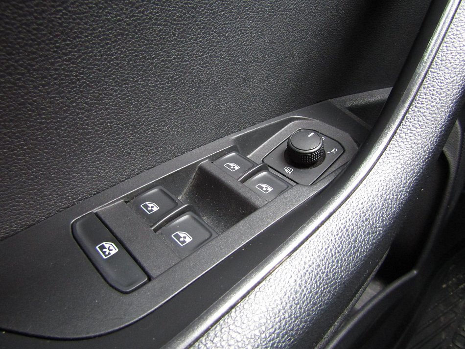 Škoda Karoq 1.5TSi Ambition