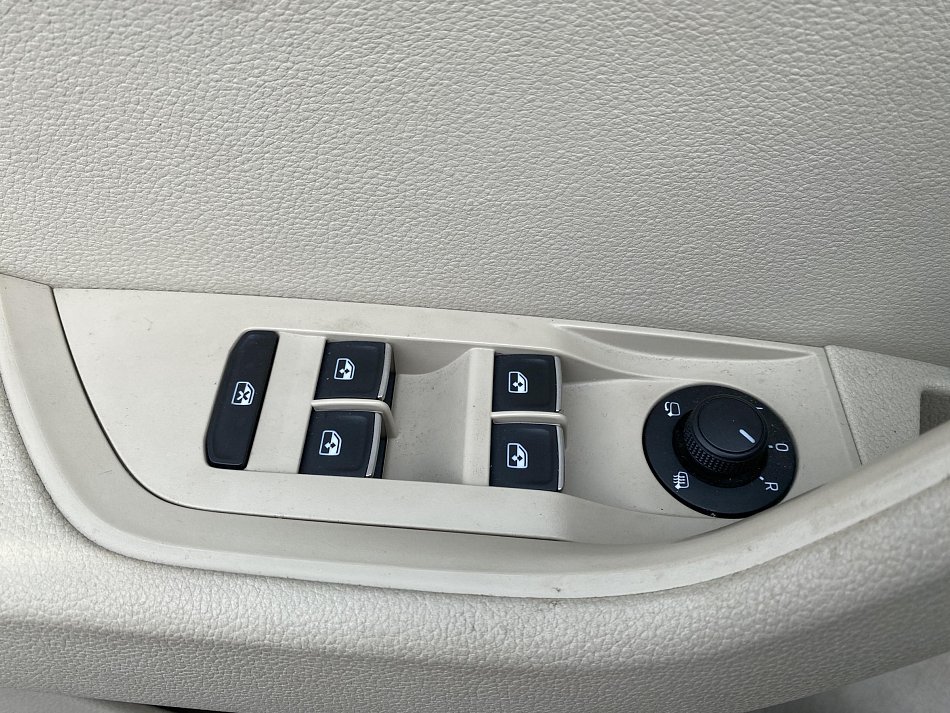 Škoda Superb III 2.0 TDi 