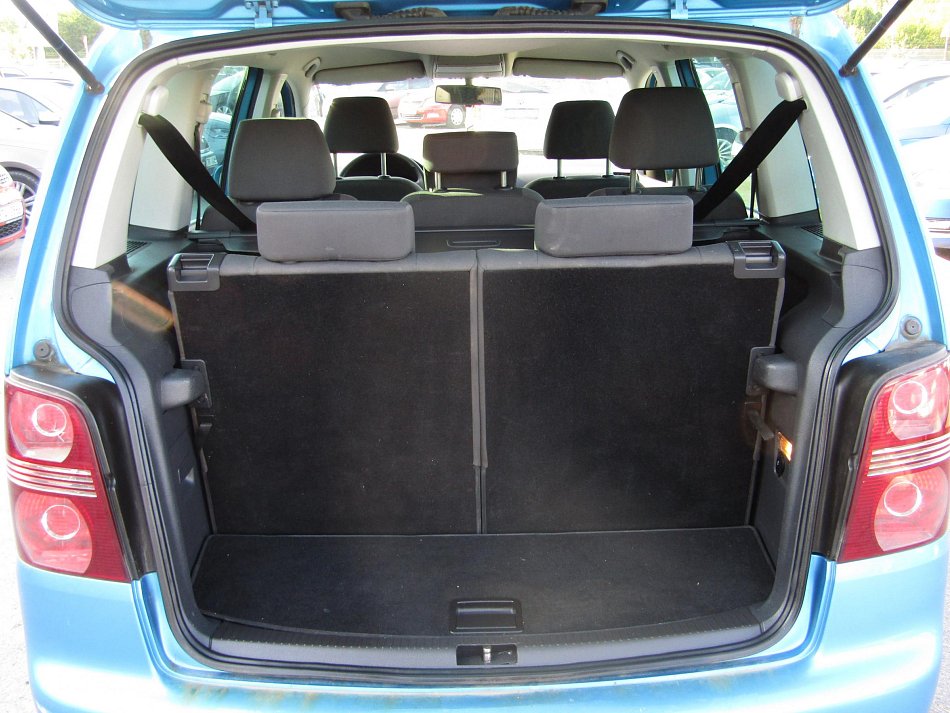 Volkswagen Touran 1.6i 