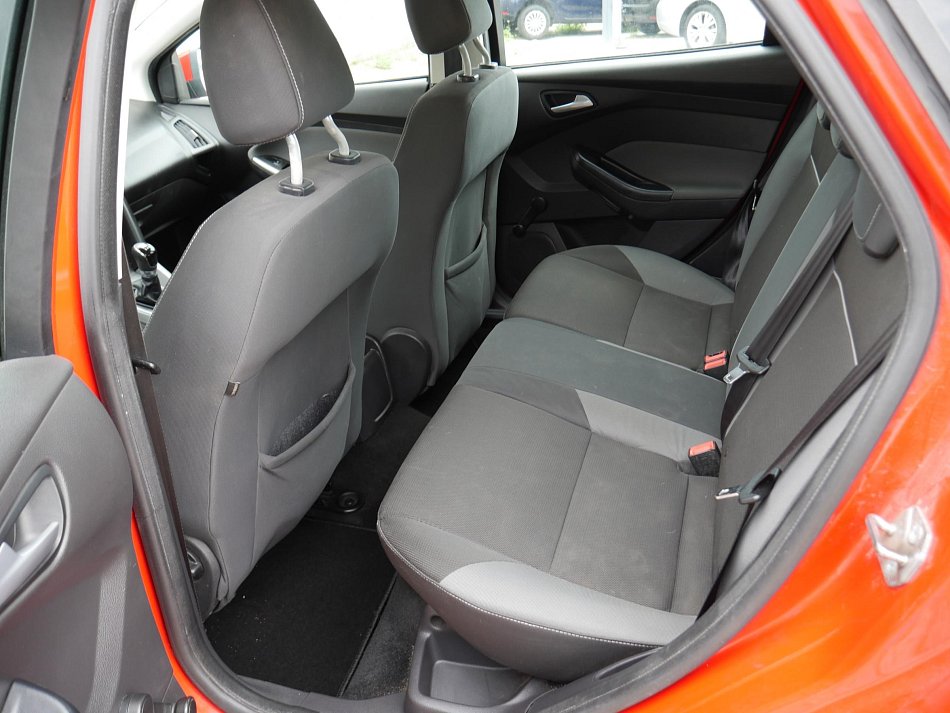 Ford Focus 1.6i 
