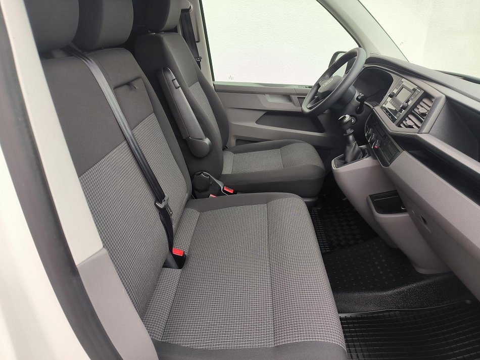 Volkswagen Transporter 2.0TDi  T6.1
