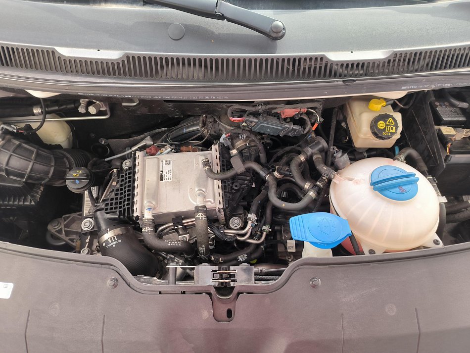 Volkswagen Transporter 2.0TDi  T6.1
