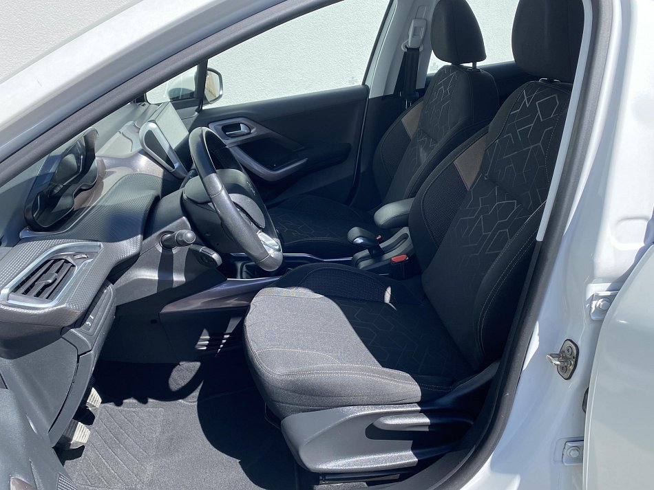 Peugeot 2008 1.4 HDi Active