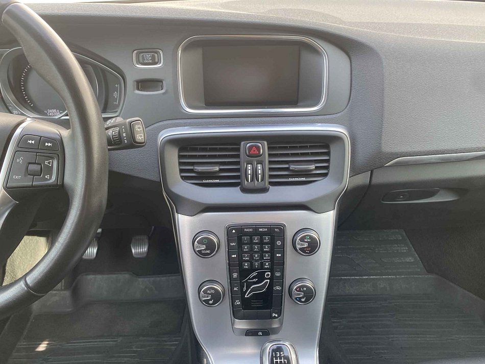 Volvo V40 2.0T2 Momentum