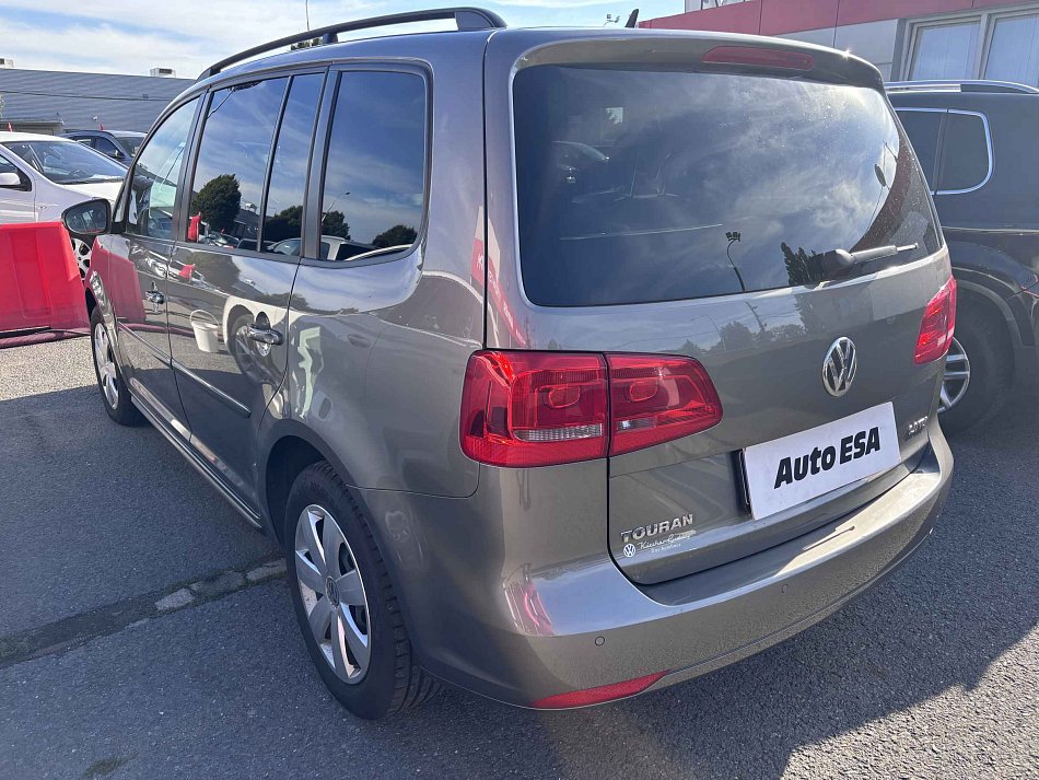 Volkswagen Touran 2.0TDi 