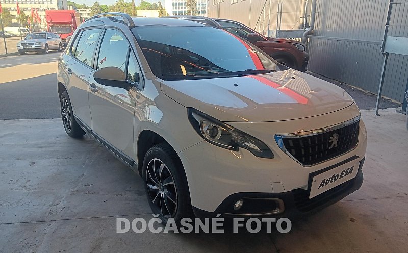 Peugeot 2008 1.2 PT 