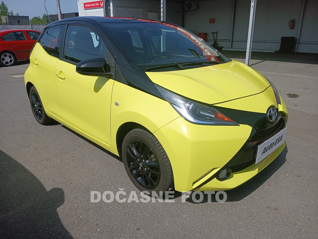 Toyota Aygo 1.0i 