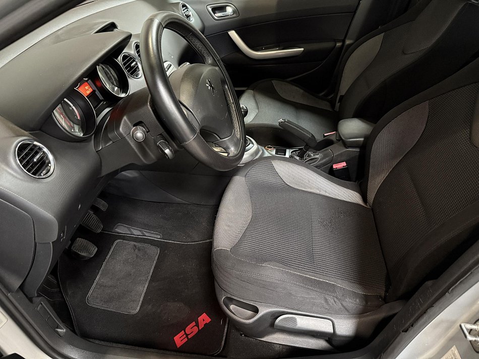 Peugeot 308 1.6i 