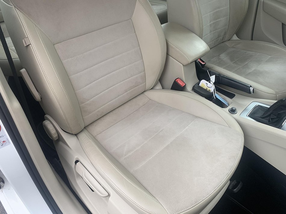 Škoda Octavia III 2.0 TDi Elegance