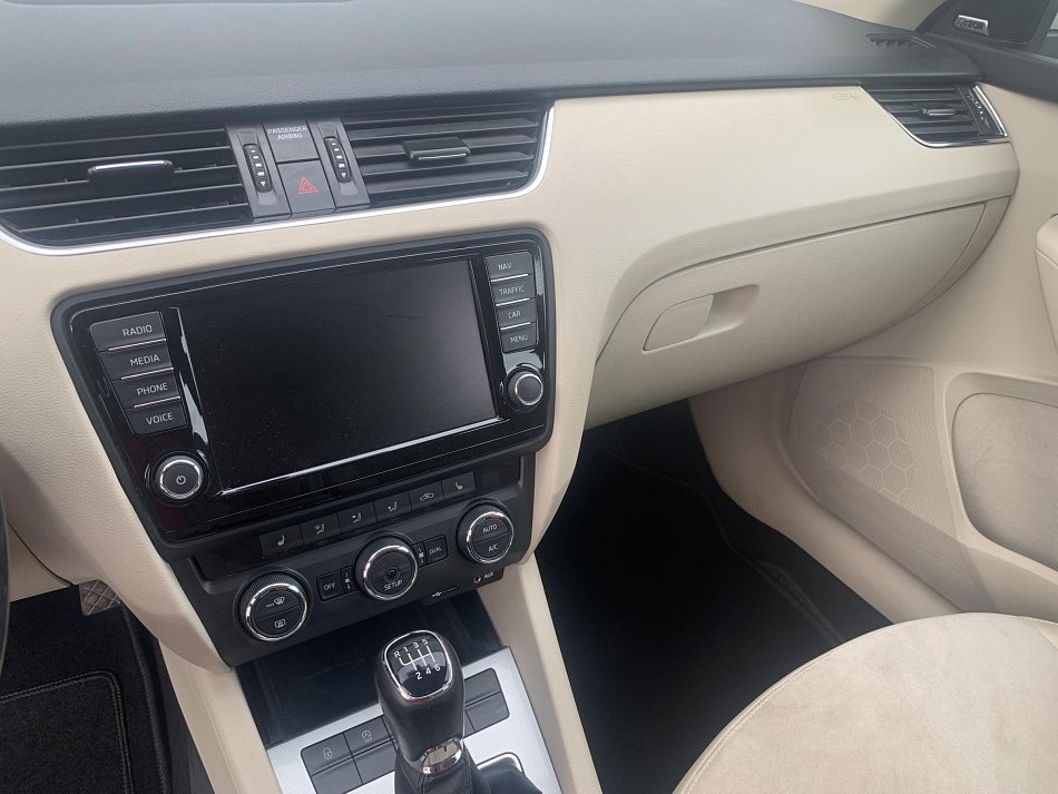 Škoda Octavia III 2.0 TDi Elegance