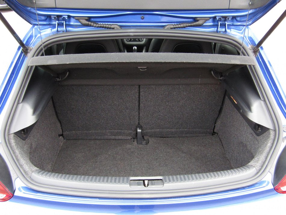 Volkswagen Scirocco 2.0 TDi Sport