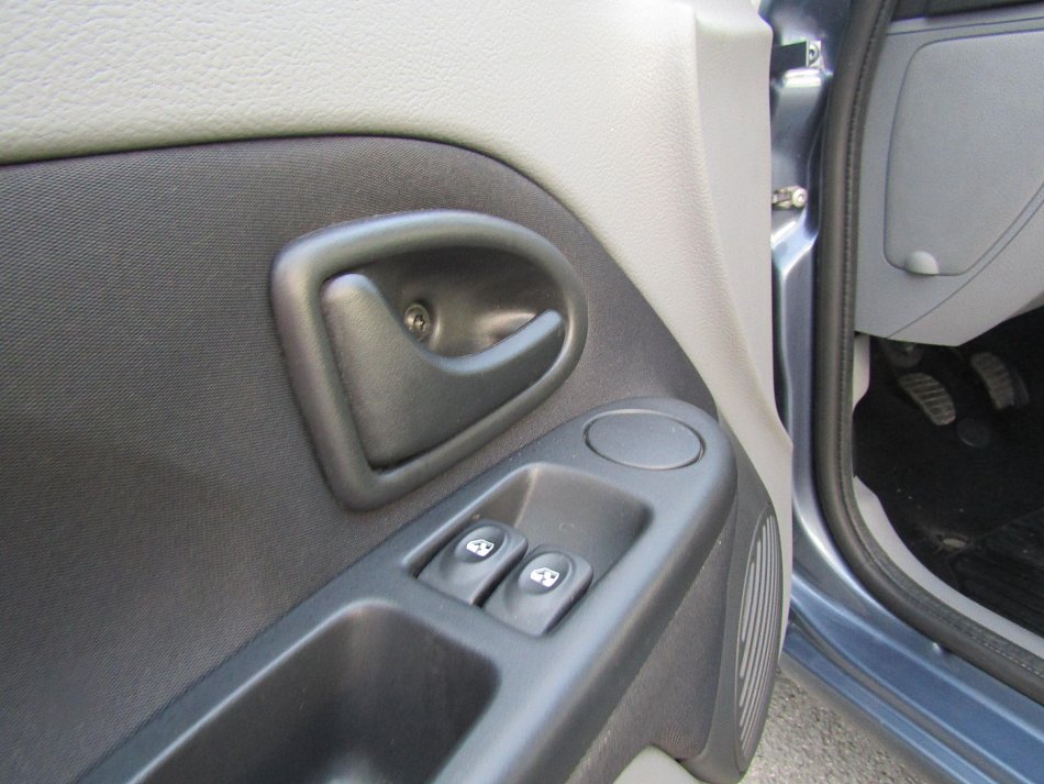 Renault Thalia 1.2 i 