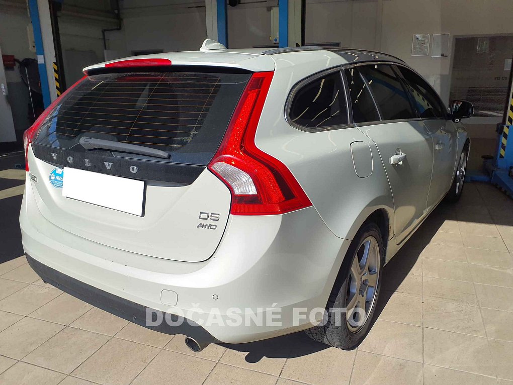 Volvo V60 2.4 D5 