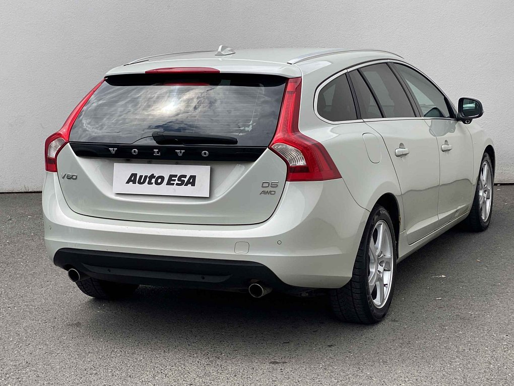 Volvo V60 2.4 D5  4x4