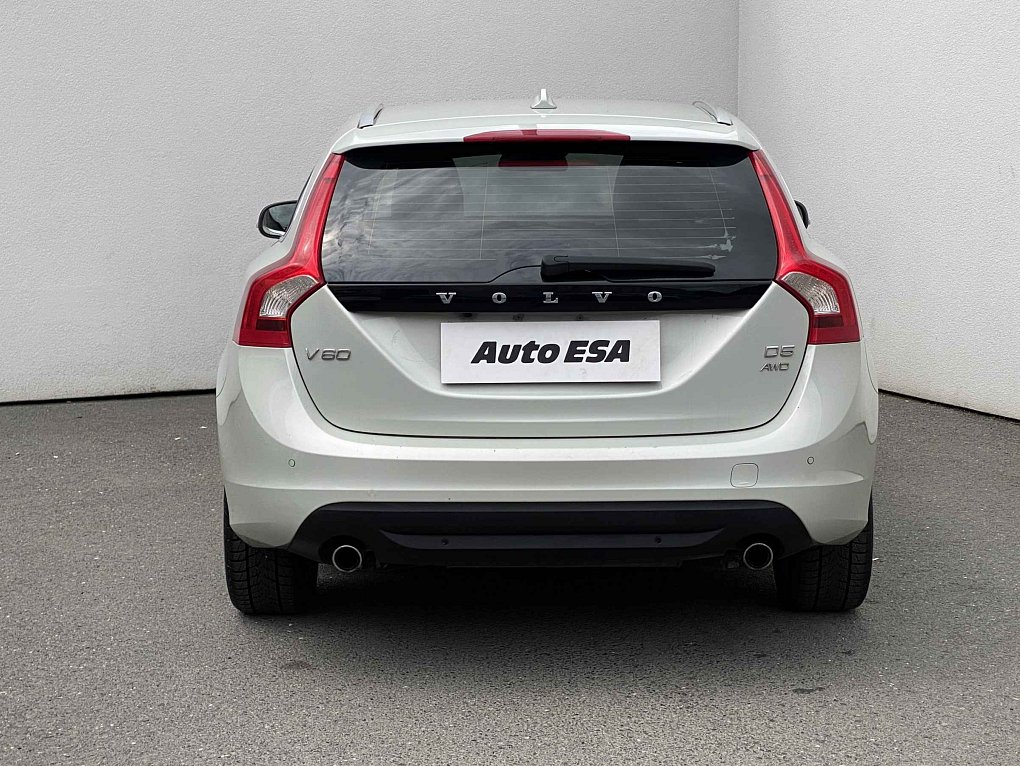 Volvo V60 2.4 D5  4x4