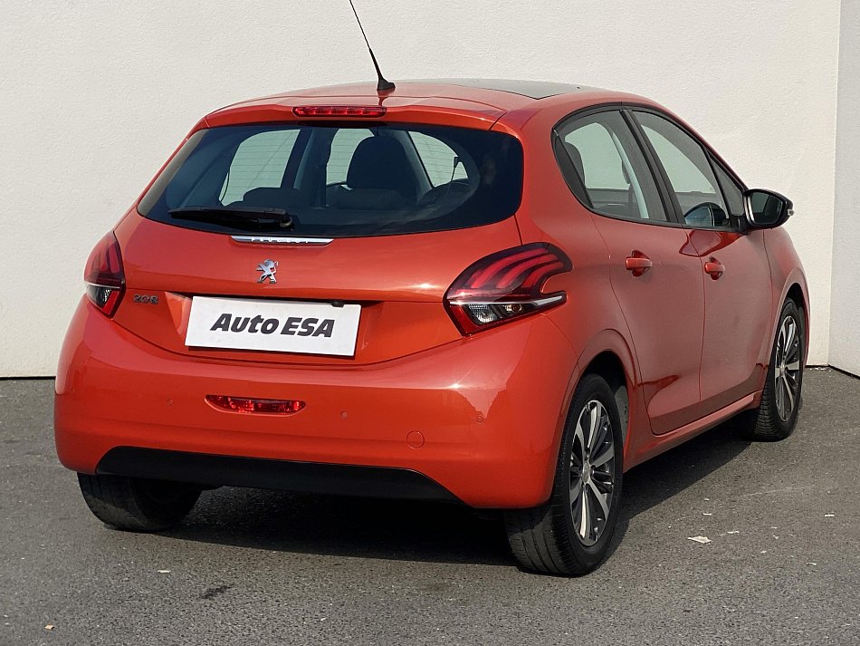 Peugeot 208 1.2 Allure
