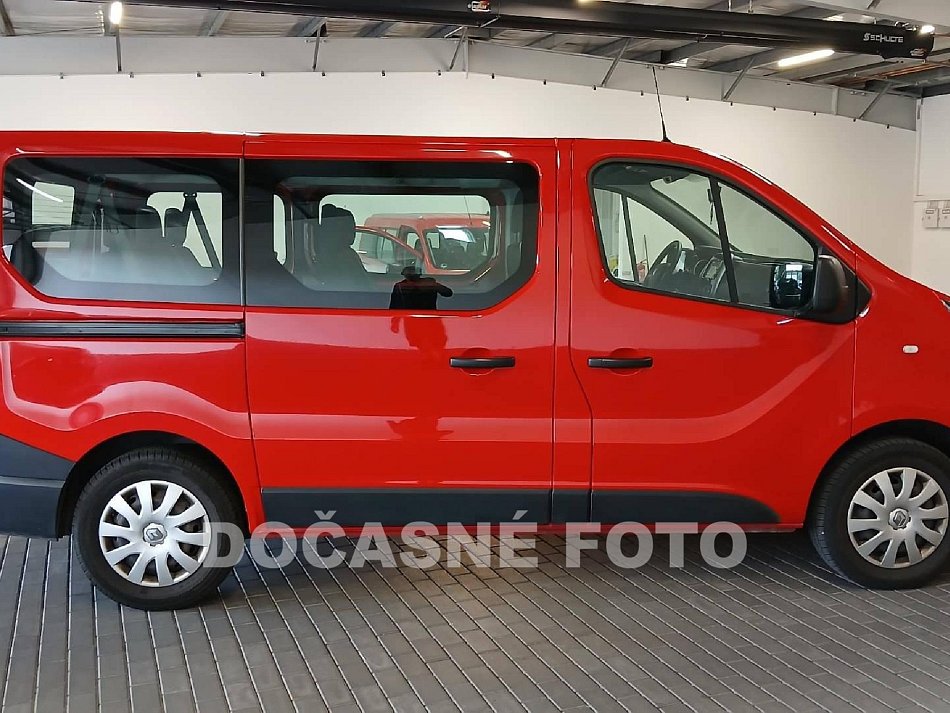 Renault Trafic 2.0dCi Energy 9míst