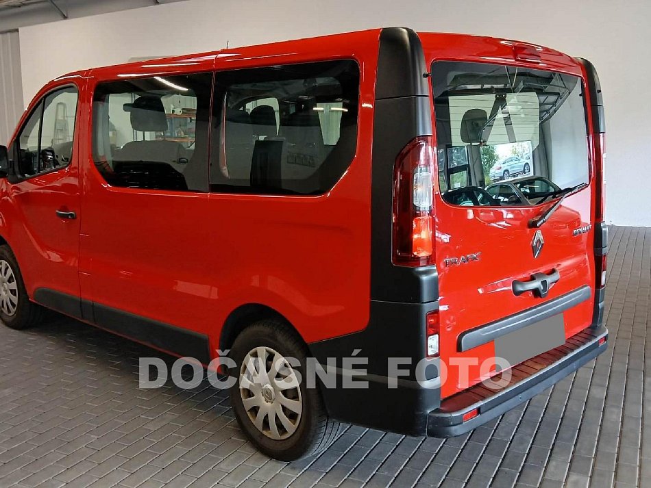 Renault Trafic 2.0dCi Energy 9míst