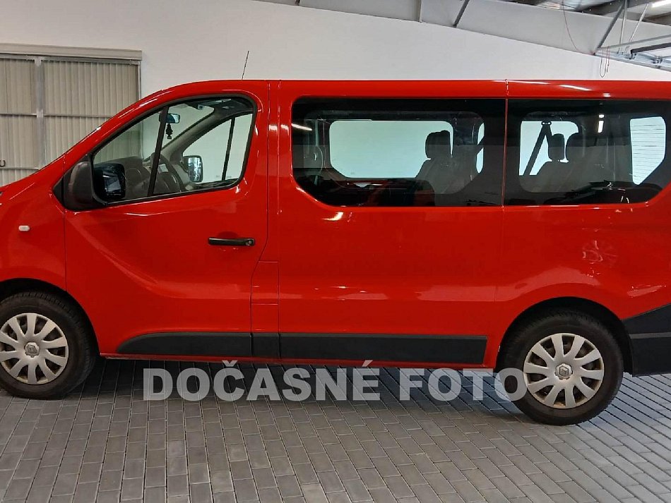 Renault Trafic 2.0dCi Energy 9míst