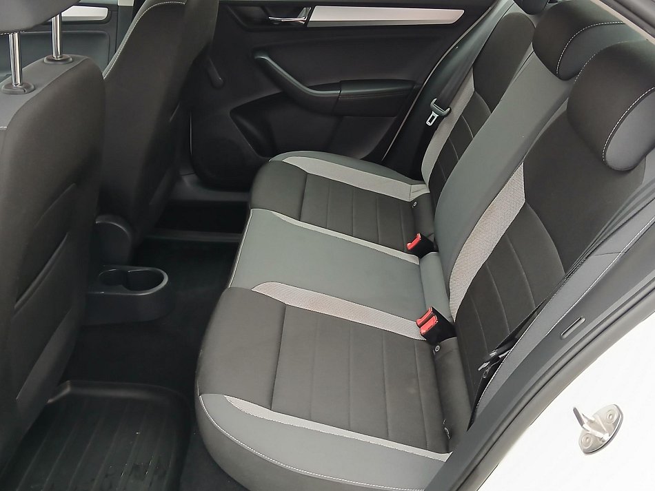 Škoda Rapid 1.0 TSI Ambition