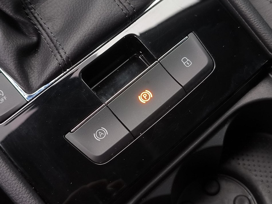 Škoda Superb III 2.0TDi Style