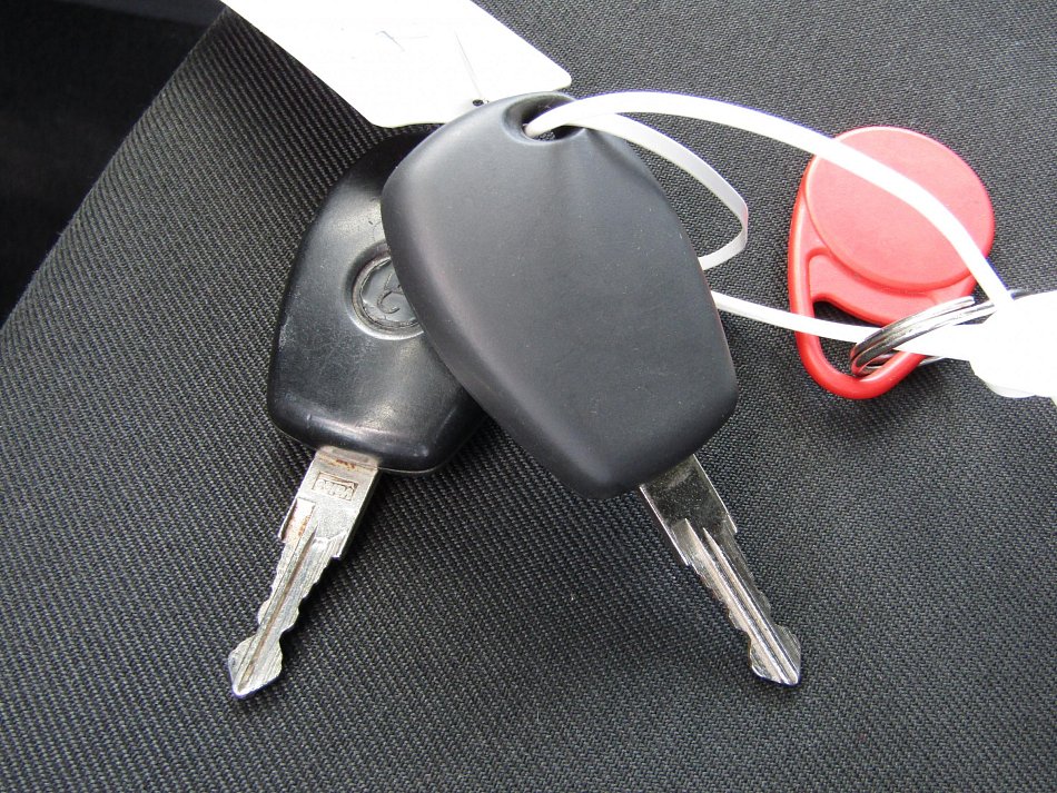 Dacia Sandero 1.2 i 