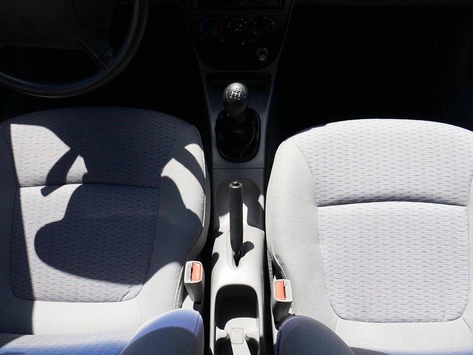 Kia Rio 1.5 i 
