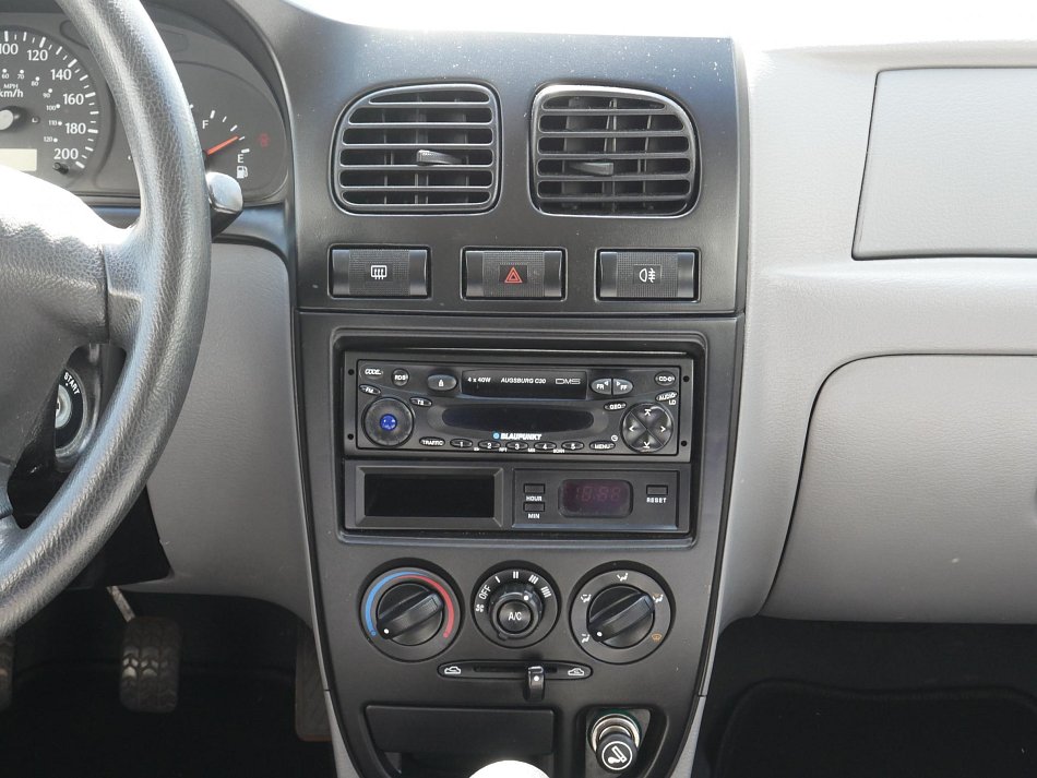Kia Rio 1.5 i 