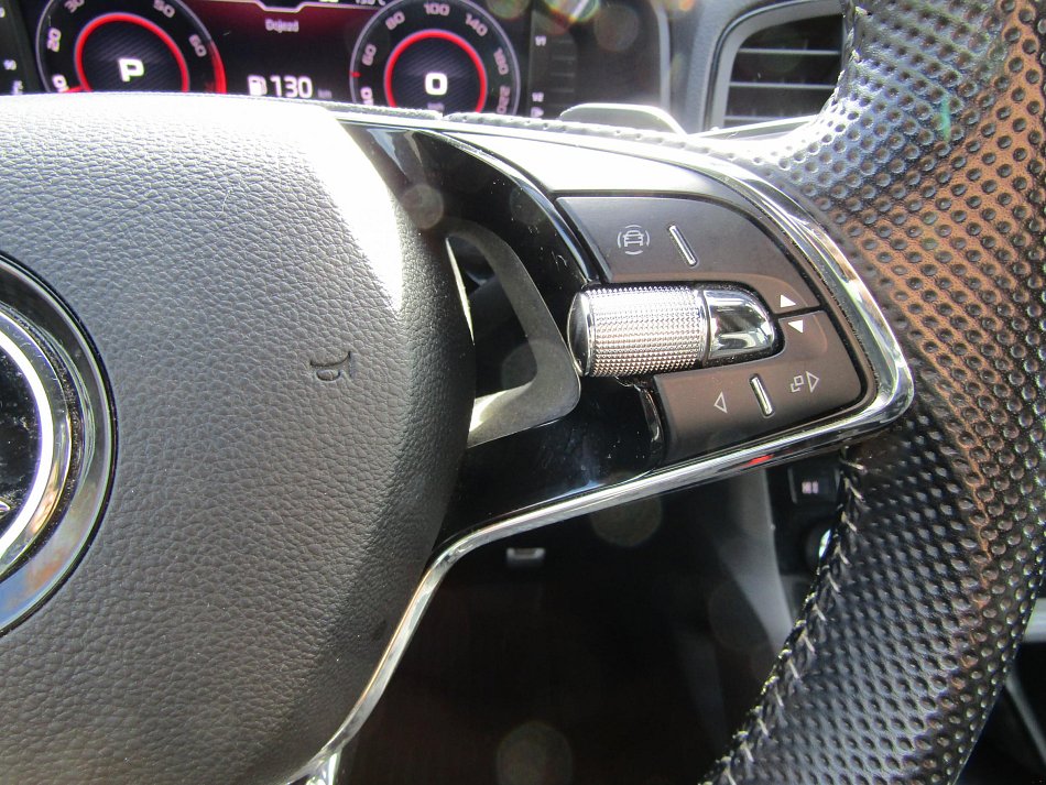 Škoda Karoq 2.0 TSI SportLine 4x4