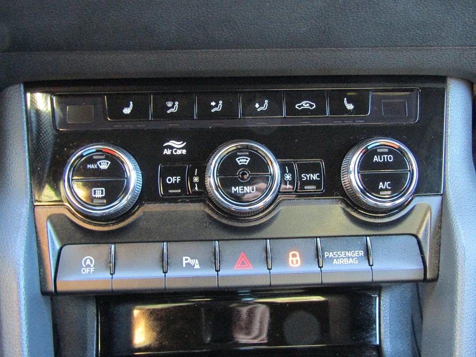 Škoda Karoq 2.0 TSI SportLine 4x4