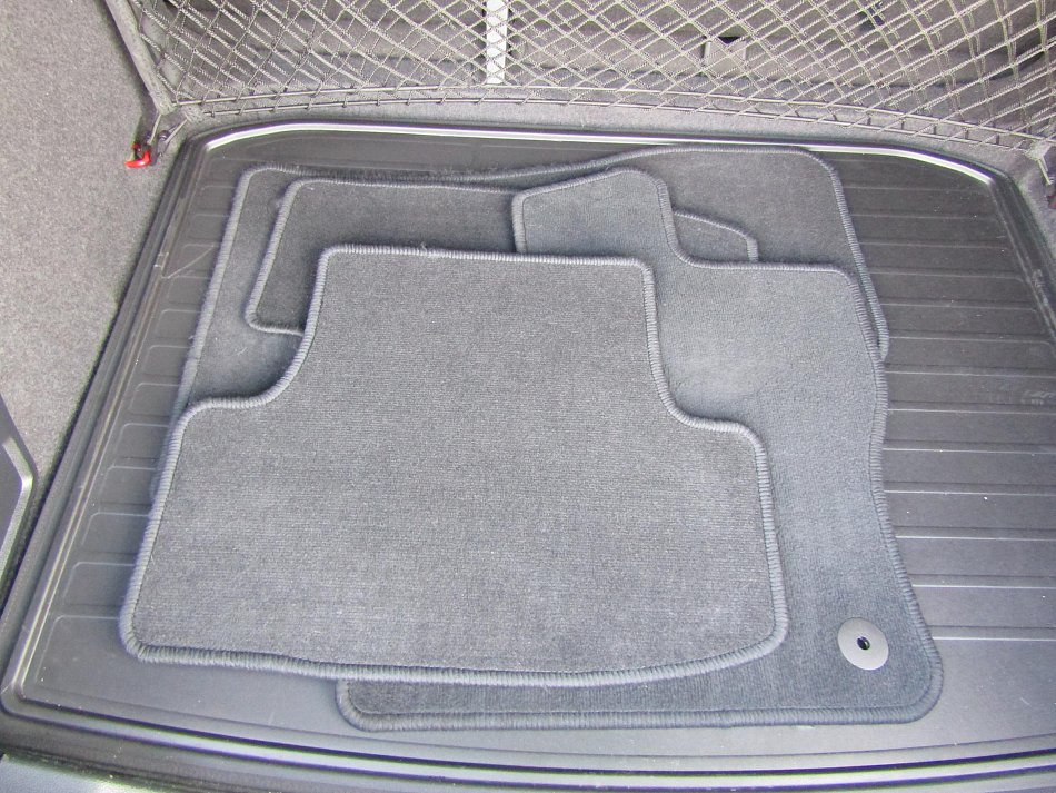 Škoda Karoq 2.0 TSI SportLine 4x4