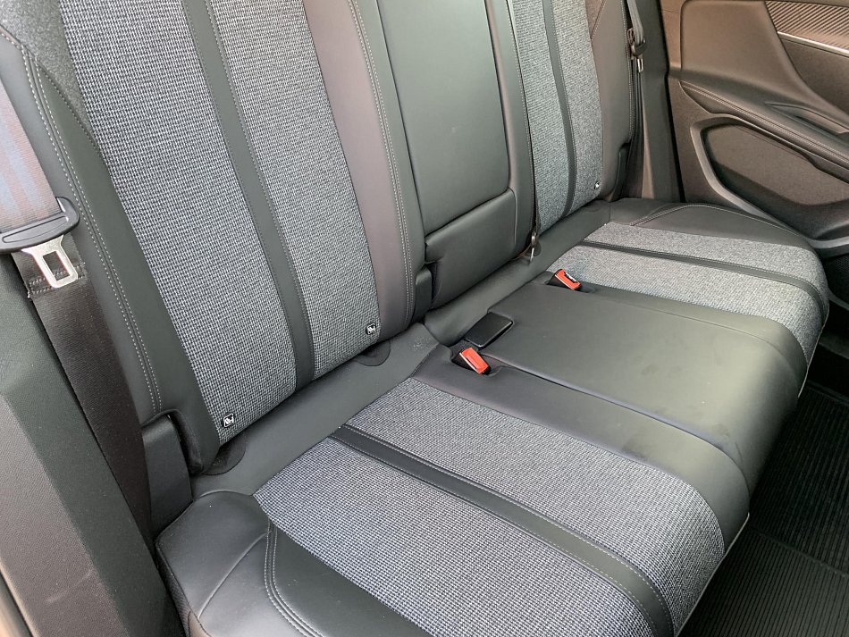 Peugeot 3008 1.2PT Allure