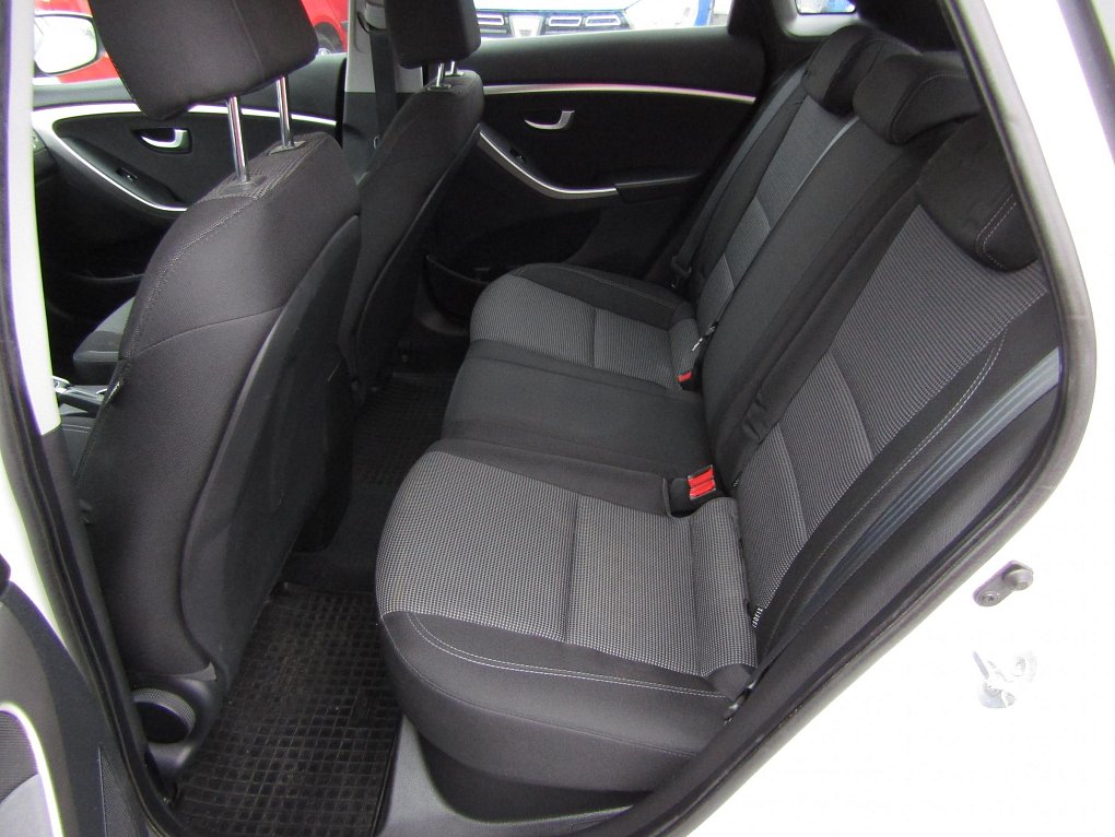 Hyundai I30 1.6 CVVT Trikolor