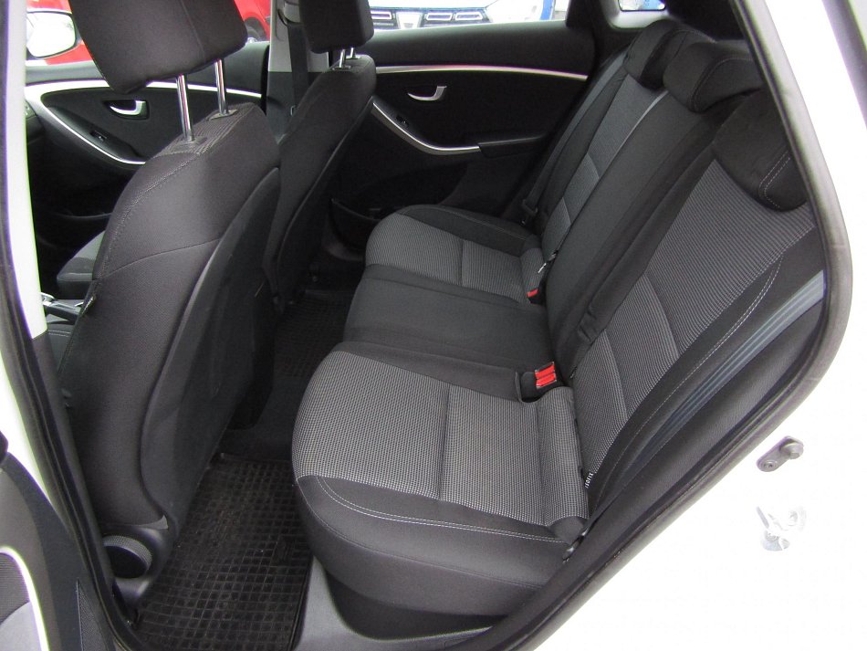 Hyundai I30 1.6 CVVT Trikolor