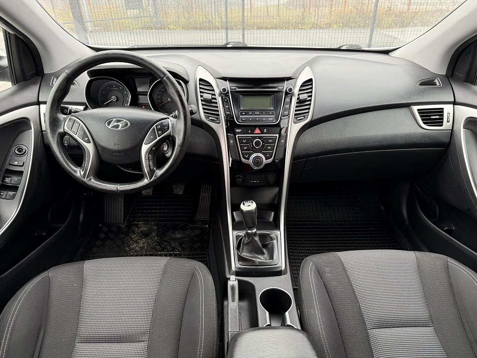 Hyundai I30 1.6 CVVT Trikolor