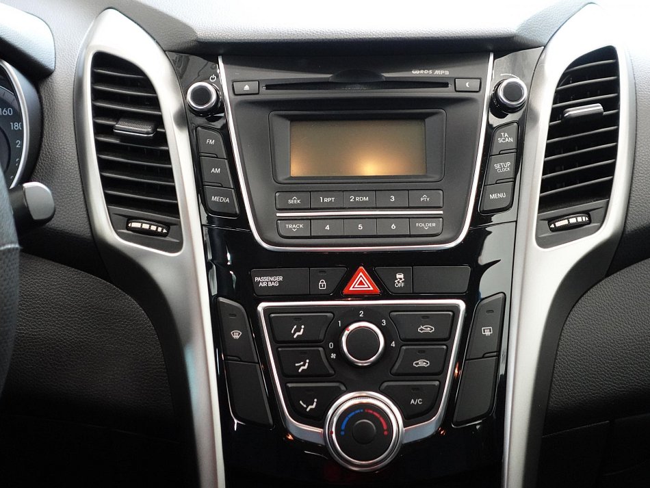 Hyundai I30 1.6i 