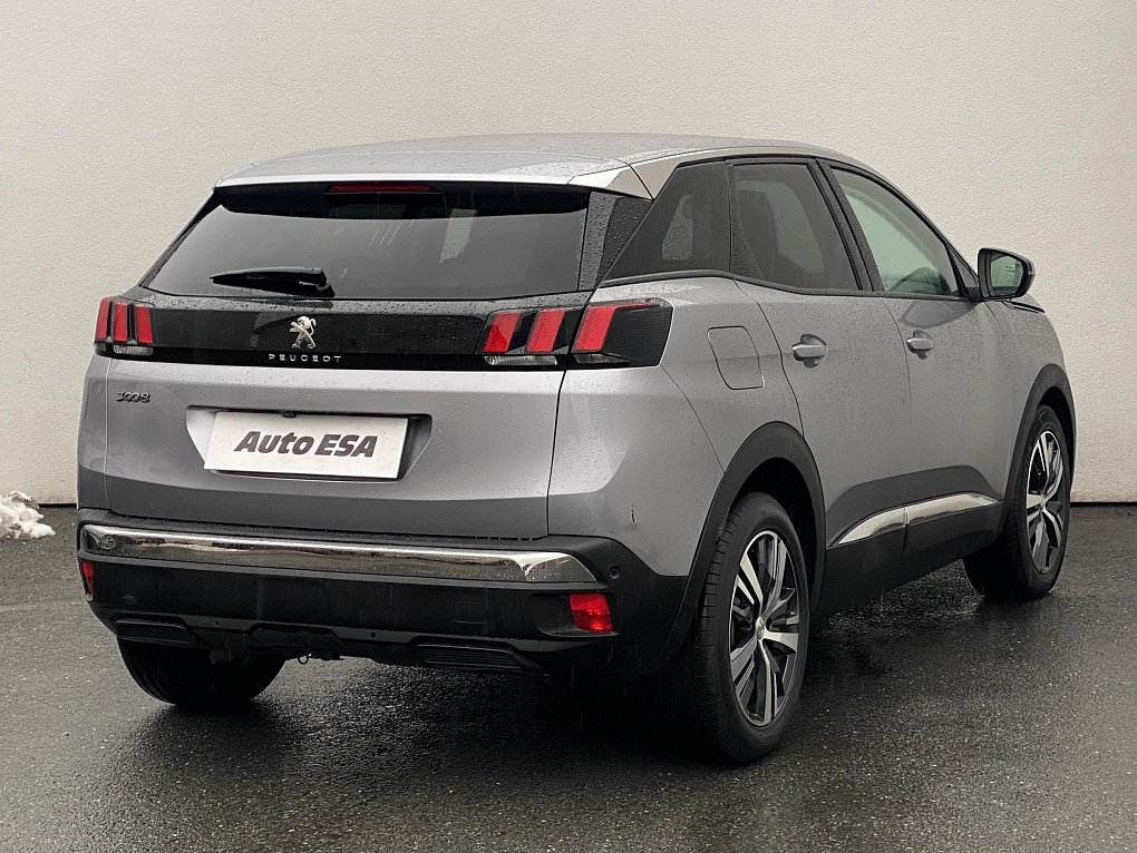 Peugeot 3008 1.2 PT Allure