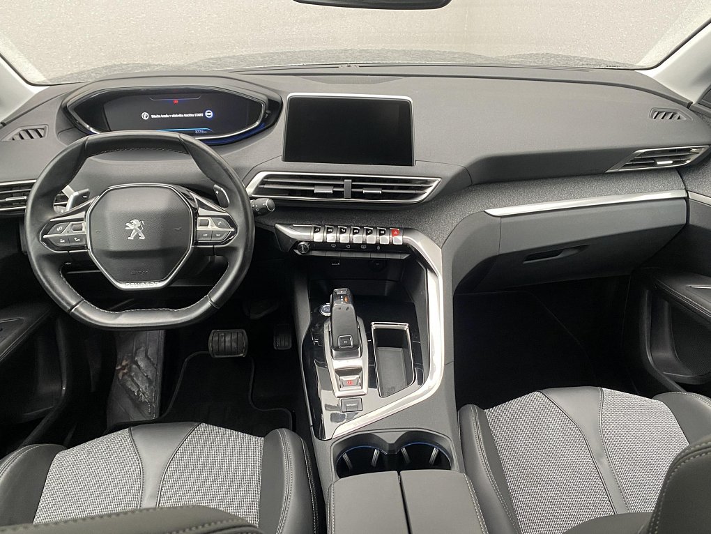 Peugeot 3008 1.2 PT Allure